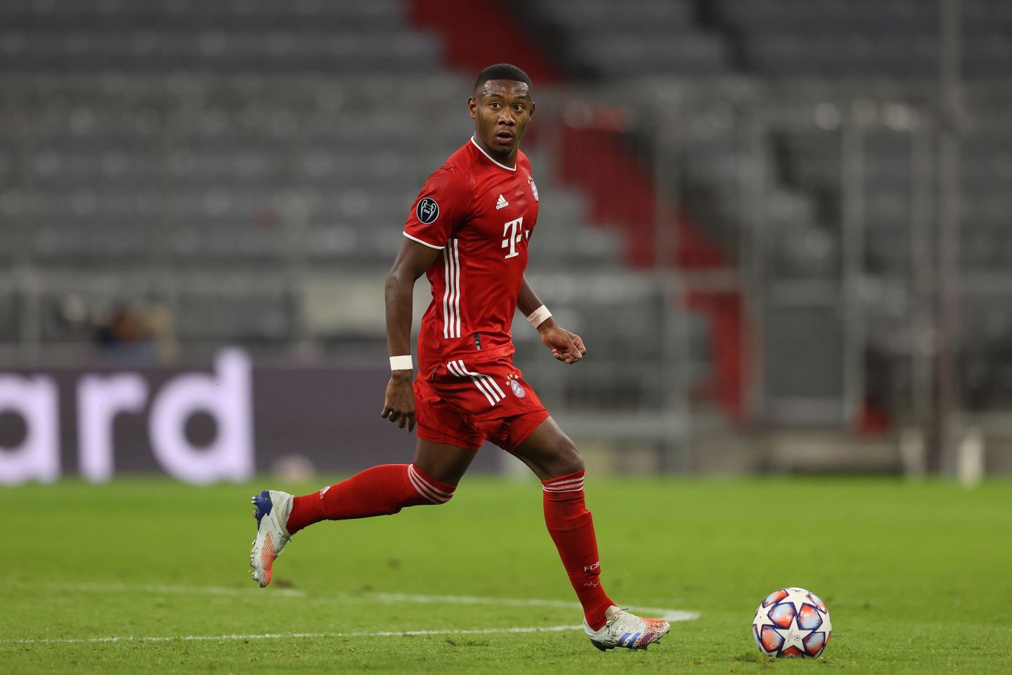 David Alaba, Liverpool, Falk