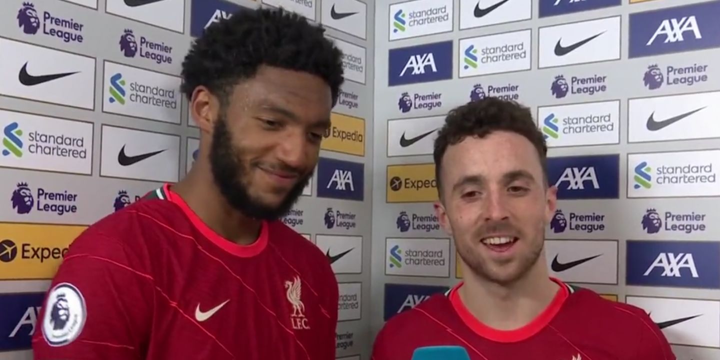 Gomez, Jota