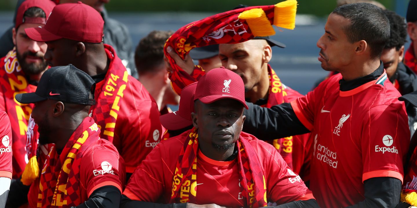Mane, Romano, Carvalho