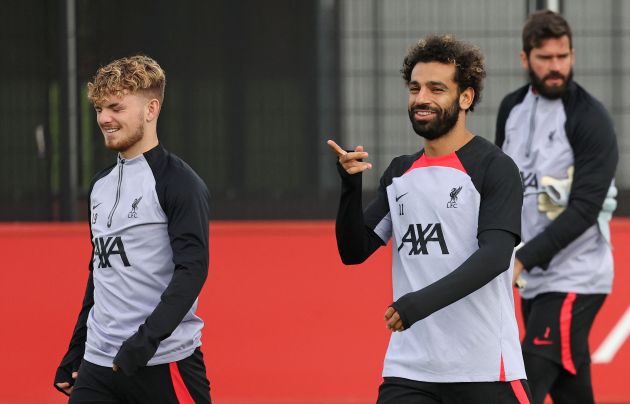 Elliott, Salah