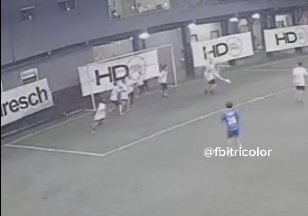 suarez-bicycle-kick