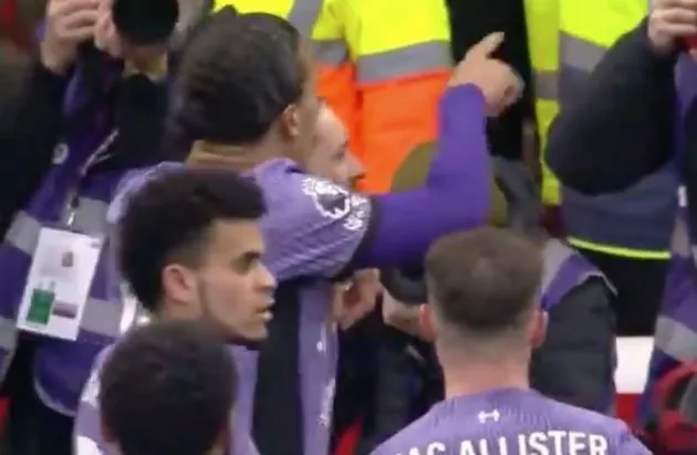 Liverpool, van Dijk, Nunez