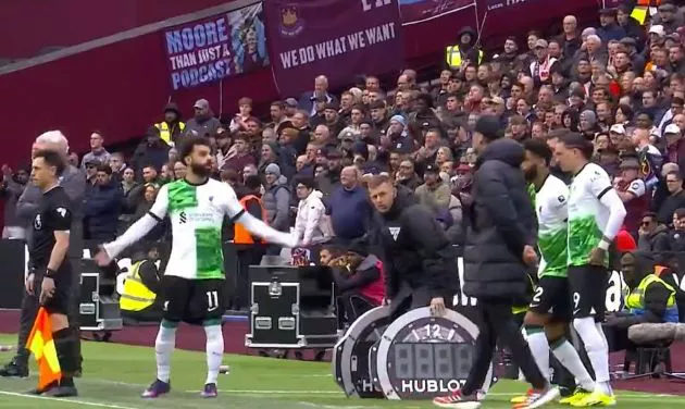 salah-klopp-row