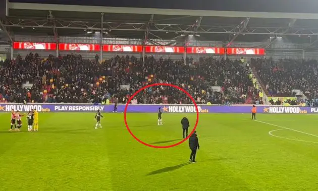 Darwin Nunez celebrates with Liverpool fans after win against Brentford.