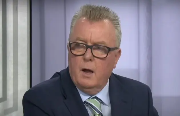 Steve Nicol absolved Curtis Jones of blame for Liverpool's defeat to Fulham