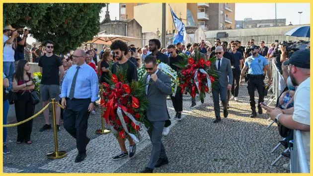 Guests arrive at Diogo Jota's wake